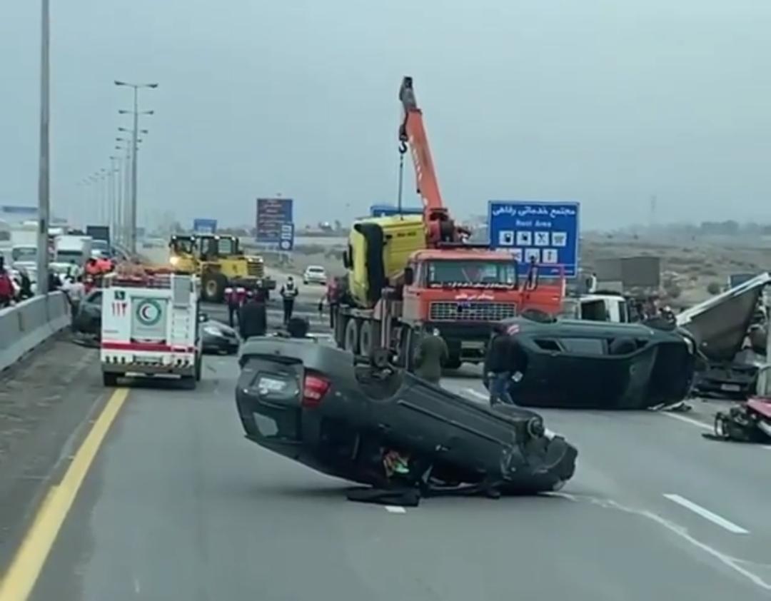 امداد خودرو آبیک